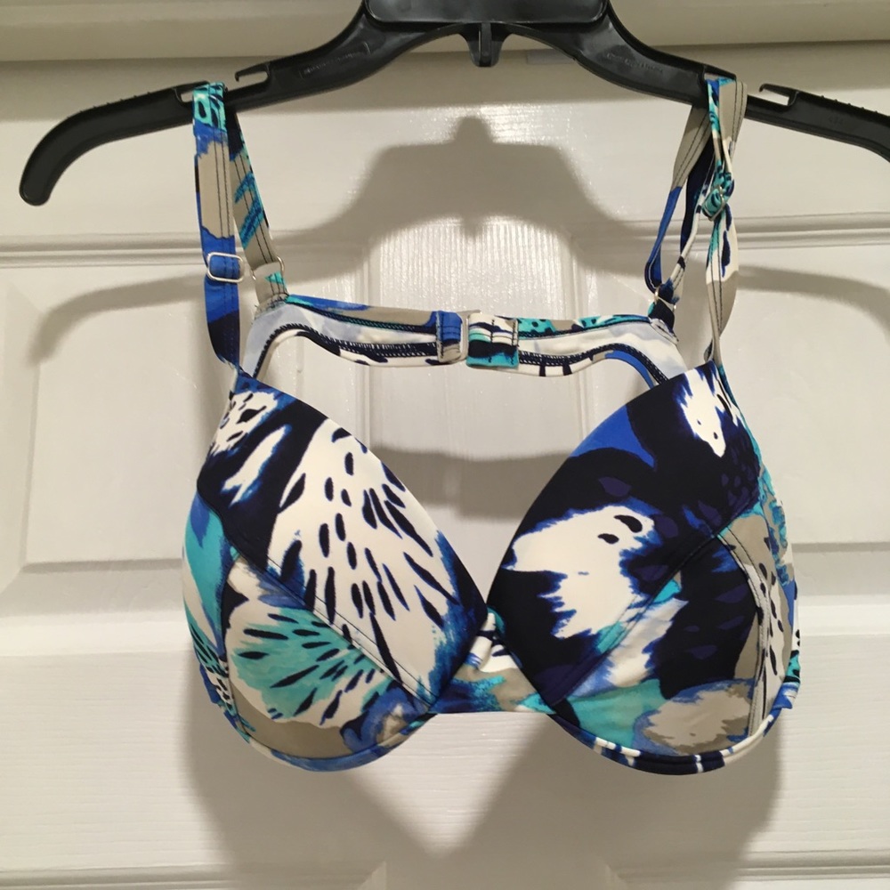 Swimsuit top